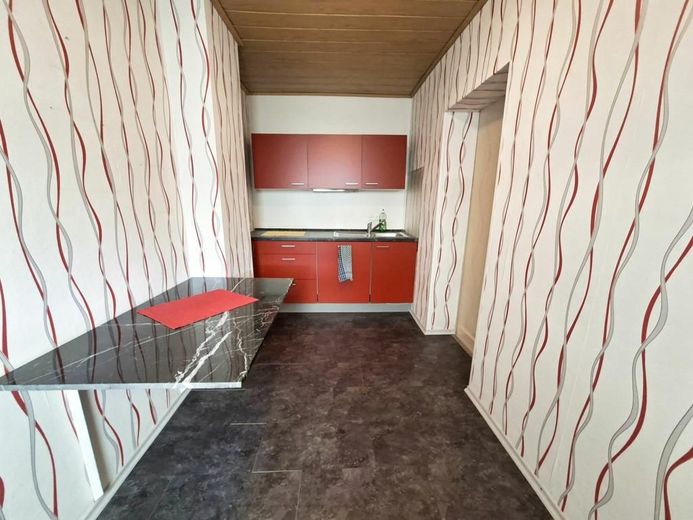 CITYHOUSE: Einfamilienhaus mit viel Platz, Dachterrasse,  Traumgarten, Stellplatz für Wohnmobil, PKW – Küche EG