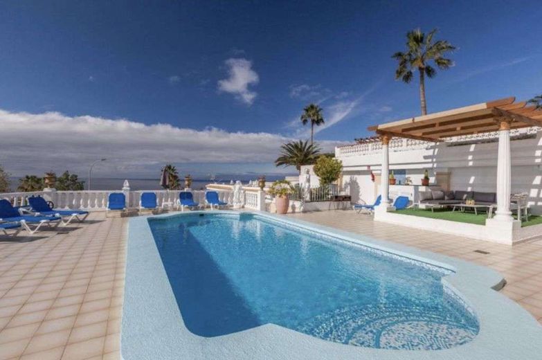 TENERIFFA: ++ VILLA IN BESTER LAGE VON ADEJE! ++ TRAUMAUSSICHT UND TOP POOL !! ++ – POOL BEREICH