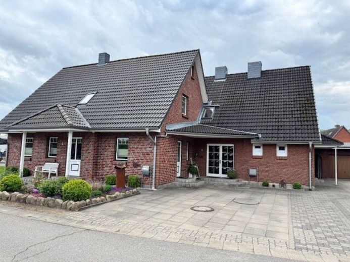 Ostseenahes Doppelhaus in Sackgassenlage – फोटो 1