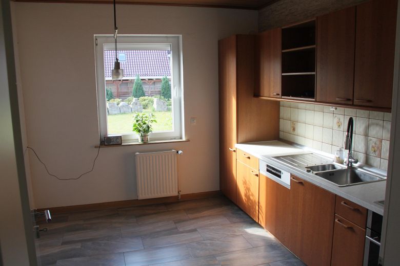 Graziosa casa unifamiliare in zona tranquilla – KÜCHE