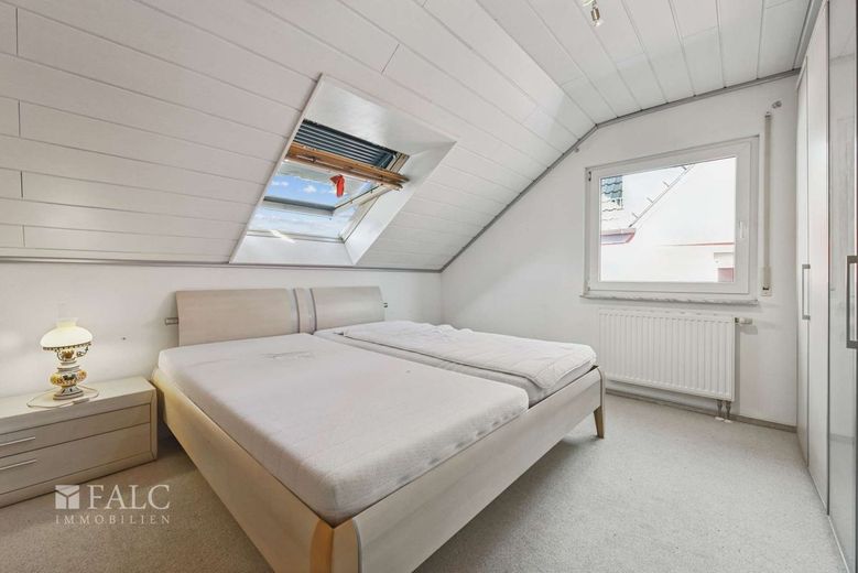 Helles 6-Zimmer-Einfamilienhaus in zentraler Lage von Malsch – Schlafoase