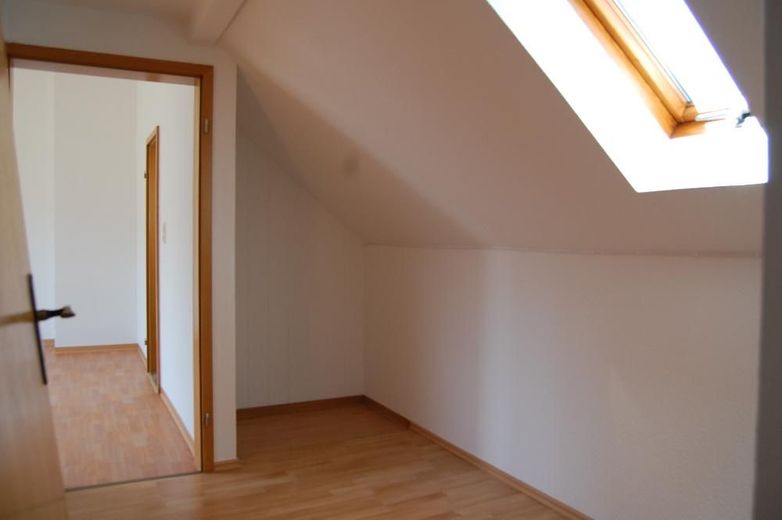 3-Zimmer-Maisonette-Whg. mit TGL-Bad, EBK und vielem mehr – Bild 7
