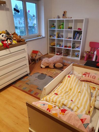 Grosses Einfamilienhaus in zentraler Lage – Kinderzimmer 