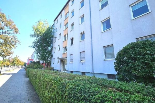 ** Selbstnutzer & Kapitalanleger ** Gemütliche 3-Zimmer-Wohnung mit Einbauküche am Frankfurter Ring