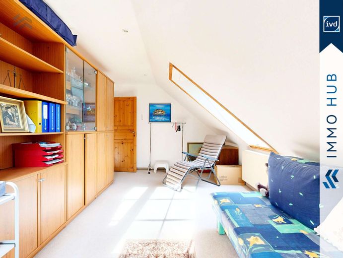 4318900-hHbP4XqzDZ1tYwvsoDQoKXLZ-Schlafzimmer (2).jpg