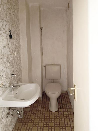 Gartenhof-Reihenhaus in Hannover-Marienwerder – Gäste-WC | 1,03 qm 6)