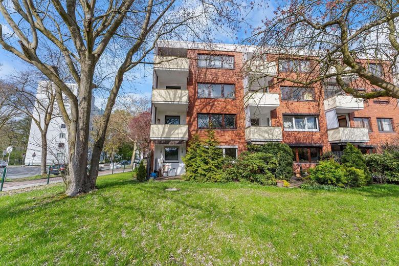 Helle 2-Zimmerwohnung mit Balkon in der Neustadt - 1050€ Warmiete – Aussenansicht