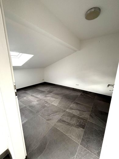 Ein Schlafzimmer unten