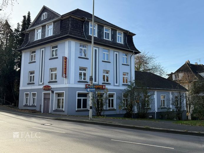 Wohn- und Geschäftshaus in zentraler Lage – Bild 3