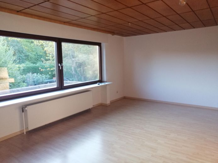 Appartement indépendant, loyer charges comprises : 790 euros – Wohnzimmer 