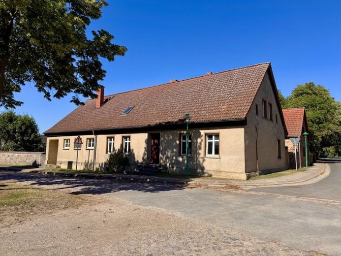 HORN IMMOBILIEN ++ RESERVIERT++großes Haus bei Carmzow bei Prenzlau, sehr ruhige Lage – Foto 1