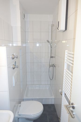 PB Stadtheide: Світла квартира 34 м² з балконом, енергетичний стандарт новобудови – Bad