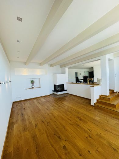 Exklusiver, kernsanierter Bungalow in Damm - wohnen auf einer Ebene – Weitläufiges Kaminzimmer
