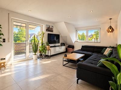 HIGH-QUALITY RENOVATION, MODERN & MOVE-IN READY – 1790758535_9aff797.jpg