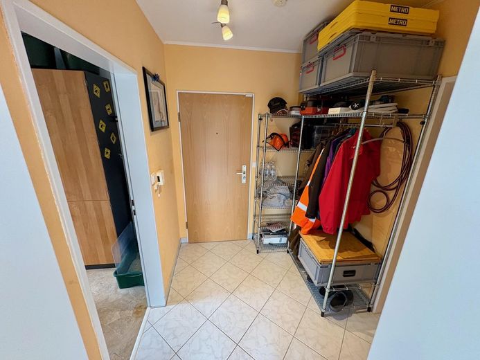 Wohnen am See: Traumwohnung mit Potenzial für zwei Einheiten, provisionsfrei von Privat – 2.Eingangsbereich