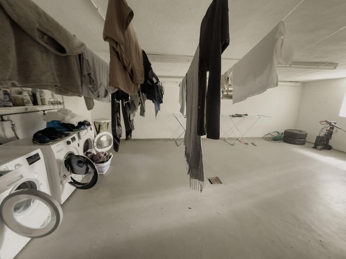 Sofort bezugsfrei nach Renovierung | Findorff | Garage | provisionsfrei | nahe Bürgerpark – Gemeinschaftswaschraum