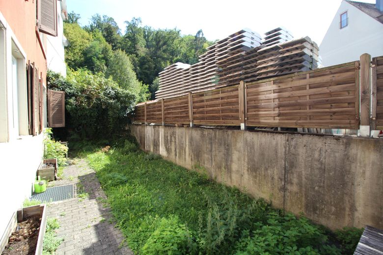 Frisch renovierte E.G Wohnung mit Balkon und Garten zur Mitnutzung – Foto 4