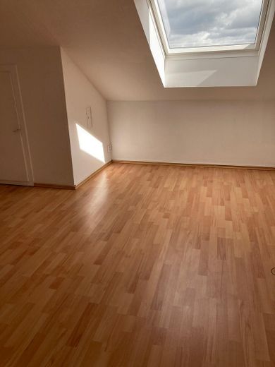 Helle 2,5-Zi.-Dachgeschosswohnung m. Fußbodenheizung, Inkl. Stellplatz in Holzwickede – Küche