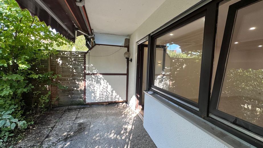 Sanierte und Möbilierte 1-Zimmer Wohnung in Wüstenrot – Terrasse