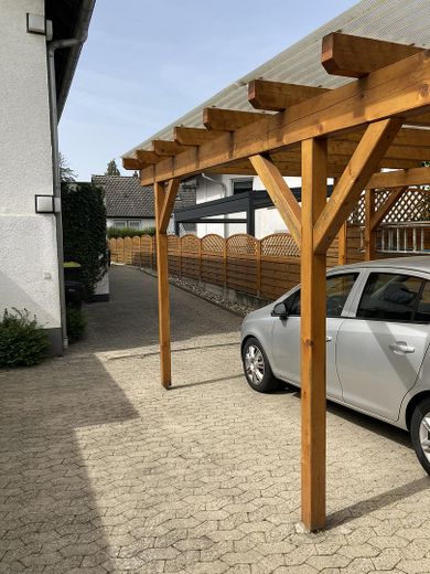 Von Privat: Großes Einfamilienhaus mit Wellnessbereich zu verkaufen! – Foto 24