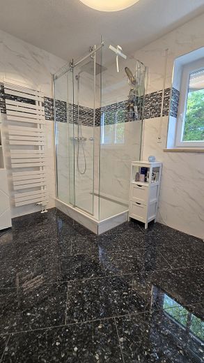 5-room maisonette apartment with whirlpool in Munich – Foto 10