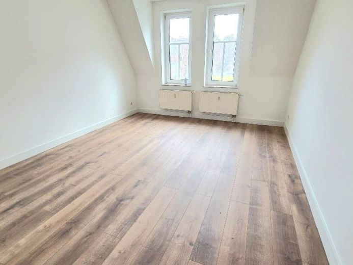 Neu renovierte 3-Raum-Dachgeschoss-Whg. – Foto 1