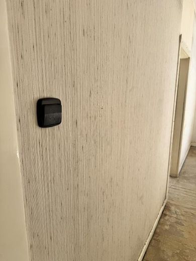 2 locali con balcone a Karlsruhe-Mühlburg – Ideale per inquilini con abilità manuali – Wandstruktur