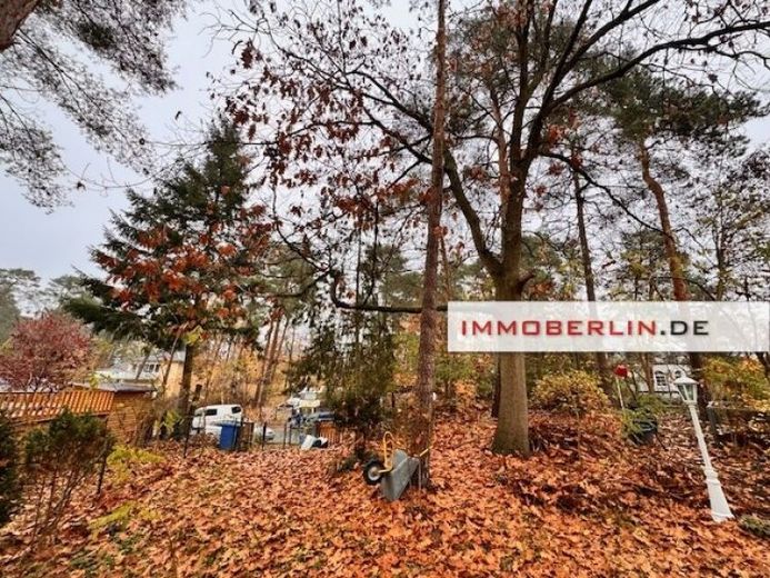 IMMOBERLIN.DE - Idyllisches Baugrundstück in erstklassiger Südwestausrichtung nahe Stadtgrenze – Foto 1