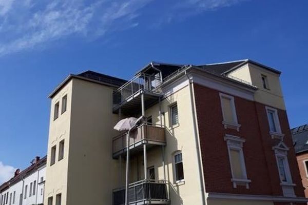 Großzügige 3-Zimmer mit Laminat, SP und EBK in ruhiger Lage!