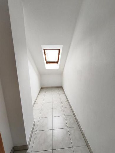 3 Zi. Wohnung (Nr. 6) im DG (2. OG) mit Balkon und Garage – Abstellraum 2
