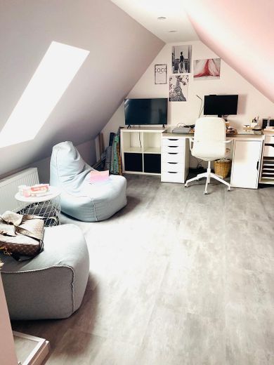 ausgebauter Dachboden / Büro