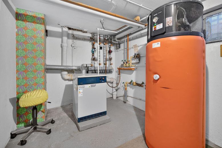 Provisionsfreies Einfamilienhaus mit Einliegerwohnung und Garage – Foto 36