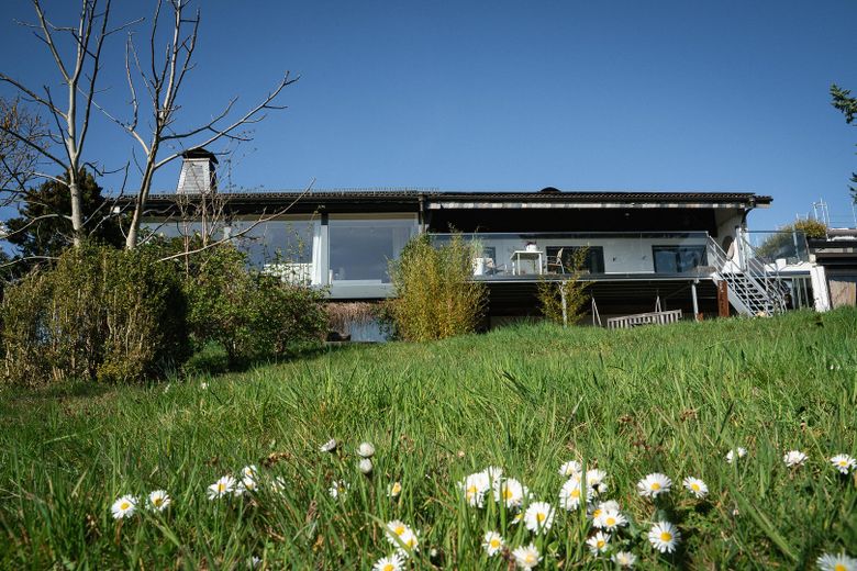 Südansicht im Frühling