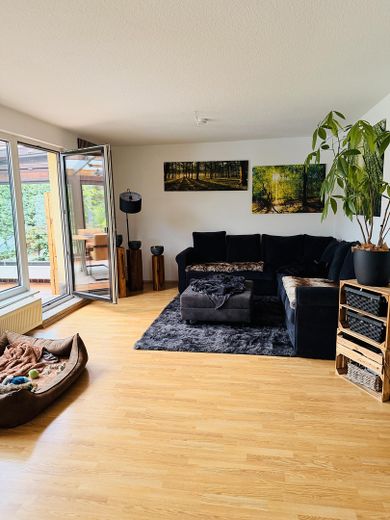 Traumhafte Wohnung in EFH mit Kamin, Garten, Pool, Wintergarten – Foto 8