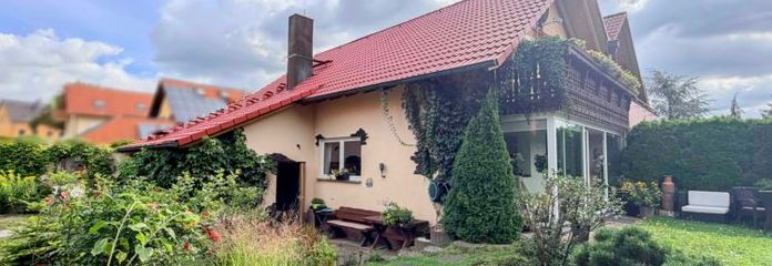 *Крайний таунхаус* с большим ухоженным садом, камином, SPA-зоной и гаражом