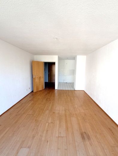 Wymarzone mieszkanie 2-pokojowe w Ehrenfeld bezpośrednio od właściciela – Wohnzimmer mit Küche