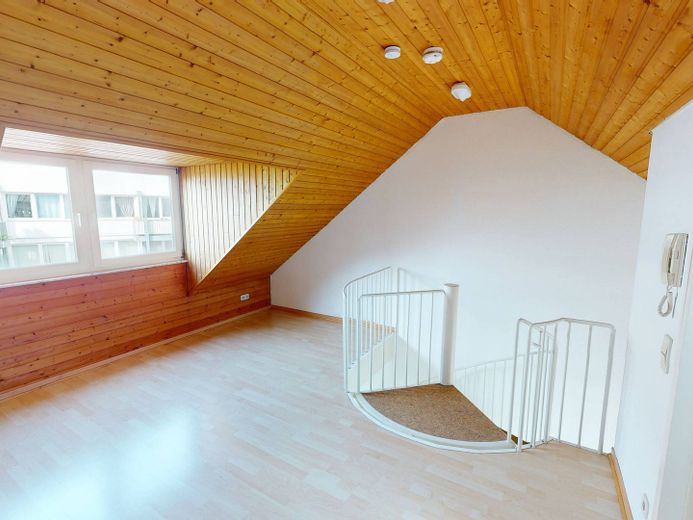 Tolle 2-Zi.-Maisonettewohnung mit BALKON und Wannenbad – Ansicht I: Schlafzimmer