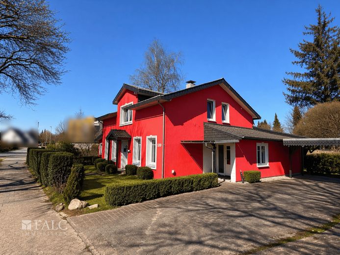 Zweifamilienhaus - Familienfreundlich mit großem Grundstück – AB-Seitenansicht-Rechts