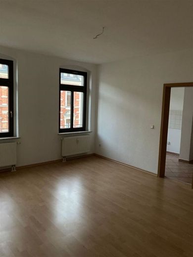 Günstige 2-Zimmer mit Wannenbad und Laminat in guter Lage! – PHOTO-2021-11-09-16-34-47_1