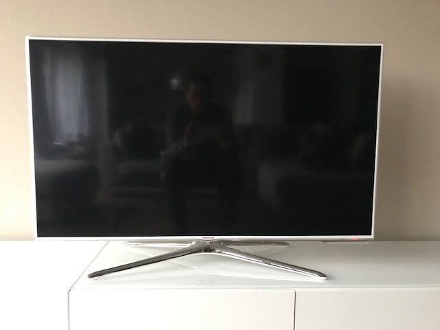 Flatscreen TV inclusive