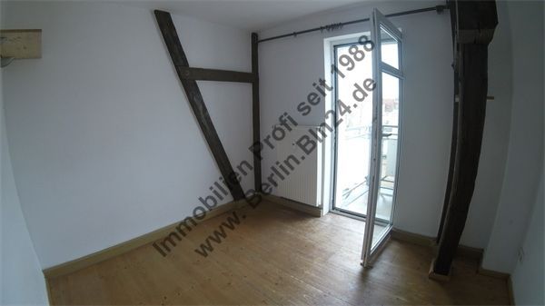 Dachgeschoß -- Wohnung - mieten - saniert in Halle Giebichenstein – G0099921
