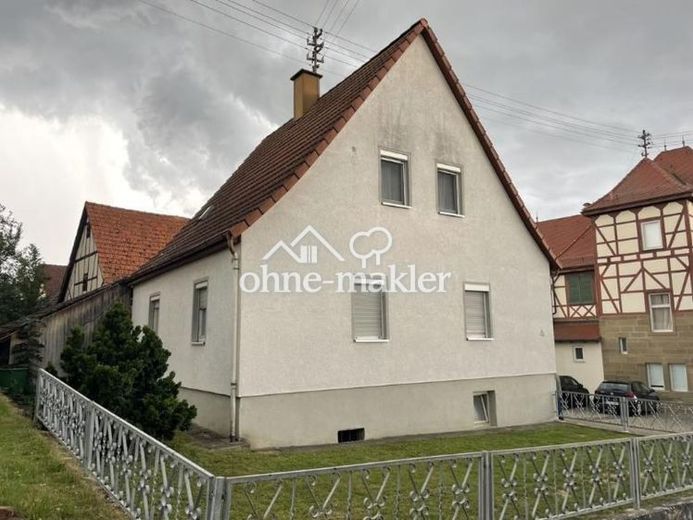 sanierungsbed. Einfamilienhaus mit Scheune in ruhiger Lage in Bretzfeld – Foto 1
