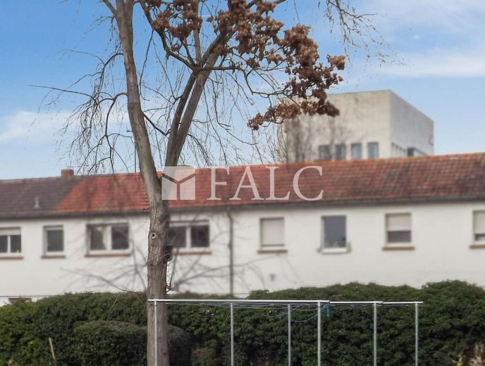 Commercial property with high return and potential – Außenansicht