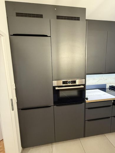 Luxuswohnung ,Hochparterre, mitten im Kreuzviertel – Backofen ,mit Microwelle