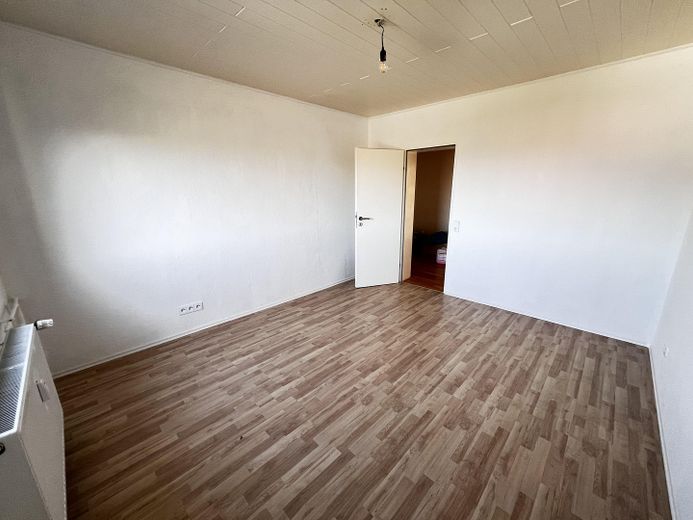 Helle 3,5–4-Zimmer-Wohnung mit Loggia & Stellplatz | 90 m² | provisionsfrei – फोटो 6