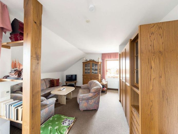 Dachgeschosswohnung mit herrlichem Weitblick in die Natur des Hochsauerlandes – Foto 1