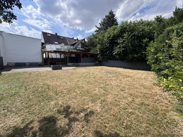 منزل شبه منفصل بحديقة واسعة، ومرأب مزدوج وغير ذلك الكثير في 61197 Florstadt-Stammheim – Garten