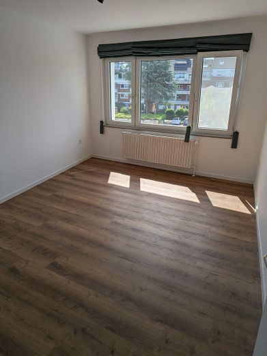Komplett-Wohnung oder einzelne WG-Zimmer, zentral gelegen! – Foto 5