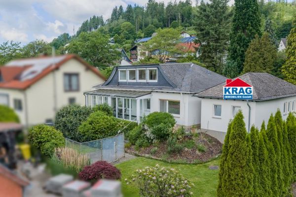 ++ KRAG Immobilien ++ Freistehendes Haus mit Wintergarten und Vollkeller für Individualisten ++