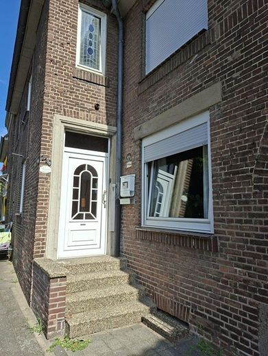 Einfamilienhaus mit viel Platz samt Garten in Emmerich am Rhein – Foto 1